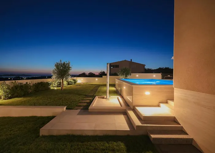 Holiday home Vinka *