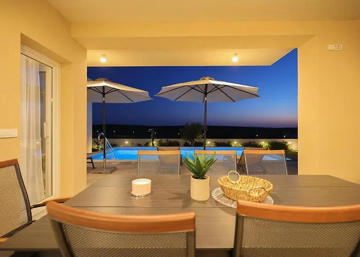 Holiday home Vinka *