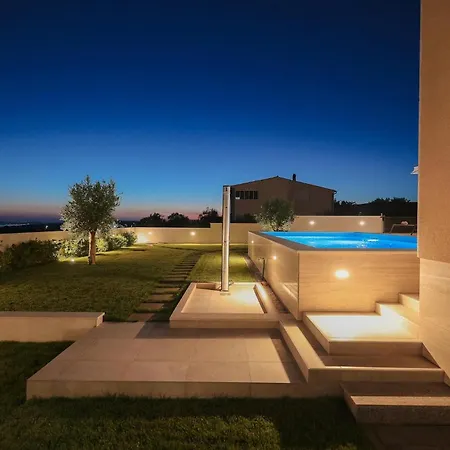 Holiday home Vinka *
